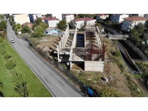 Çekmeköy’de 4 yıl önce başlanan itfaiye istasyonu inşaatı 2.5 yıldır yapılmıyor