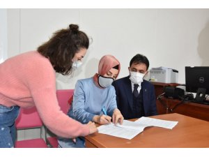 Milletvekili Ayvazoğlu, TURKOVAC aşısı için gönüllü oldu