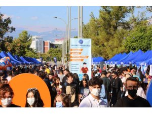 Akdeniz Üniversitesi’nde Topluluk Tanıtım Günleri düzenleniyor