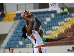Çukurova Basketbol Yenişehir Belediyesi, evinde rahat kazandı