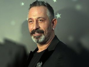 Cem Yılmaz'dan aşı karşıtlığı tepkisi