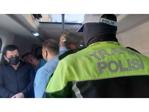 Giresun’da polisten ayakta yolcu denetimi