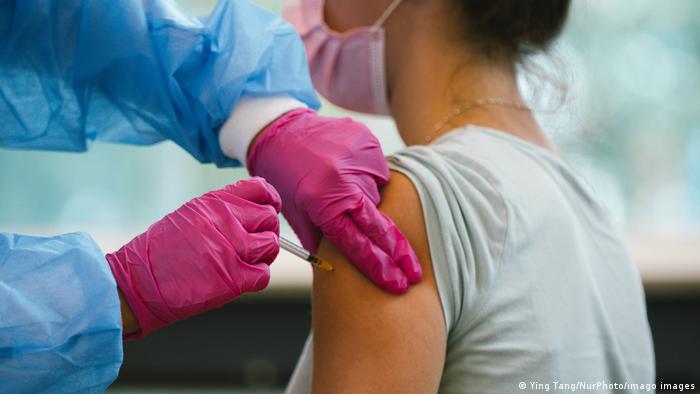 Pfizer/BioNTech aşısının takviye dozunun yüzde 95,6 etkili olduğu açıklandı