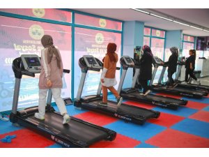 Elazığ Belediyesi Spor ve Yaşam Merkezlerine vatandaşlardan yoğun ilgi