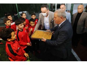 Başkan Demirtaş’tan amatör kulüplere ’tatlı’ destek