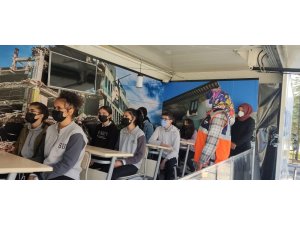 Çankırı’da öğrencilere simülasyon tırında deprem eğitimi