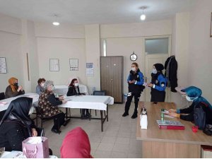 Sinop polisinden kadınlara KADES tanıtımı