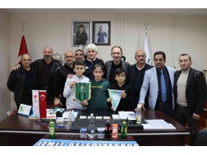 İzmit Belediyespor 7 genç yeteneği Kocaelispor’a kazandırdı