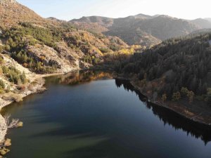 Erkmen Tabiat Parkı’ndaki eşsiz doğa manzaraları hayran bırakıyor