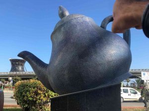 Rize’nin 29 metrelik çay bardağı sosyal medya tutkunlarının ilgi odağı oldu