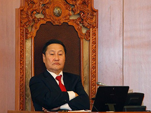 Moğolistan'da hükümet düştü