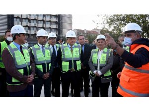 CHP Genel Başkan Yardımcısı Torun, Kuşadası’nda belediye hizmetlerini beğendi