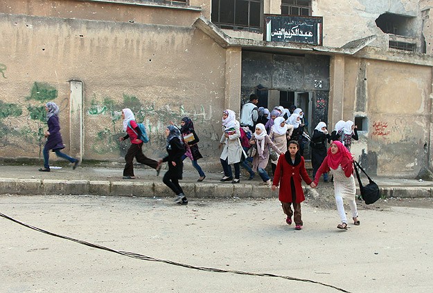 Şam'da okula havan topu saldırısı: 17 ölü