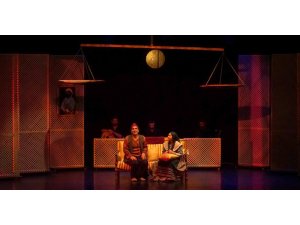EBB şehir tiyatrosu’nun oyunu “Evhami” yoğun ilgi gördü