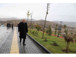 Nursultan Nazarbayev Parkı’na bin 300 metrelik yürüyüş yolu