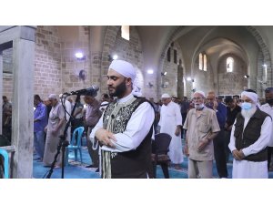 Gazze’deki Büyük Ömer Camii aydınlatıldı