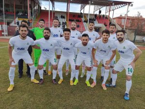 Şuhut Hisarspor, Çağlayan Belediye Spor’u 4-1’lik skorla geçti