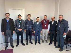 Öz Sağlık İş Sendikası Diyarbakır Şube Başkanı Aküzüm tıbbi sekreterlerle bir araya geldi