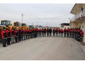 Edremit Belediyesi 22 iş makinesi ve 63 personelle kışa hazır