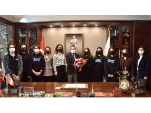 Başkan Ataç’tan başarılı öğrencilere tebrik