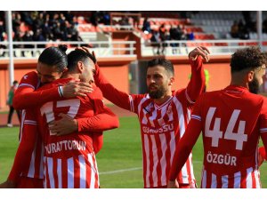 TFF 3. Lig: Gümüşhane Sportif Faaliyetler: 4 - Kardemir Karabükspor: 0