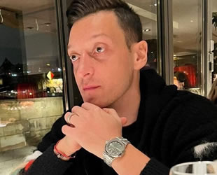 Mesut Özil yeni saatine 5.5 milyon lira ödedi