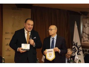 İtalya’da Keşaplı’ya spor dalında “En Başarılı Yabancı Muhabir” ödülü verildi