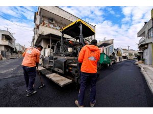Mersin’de asfalt çalışmaları sürüyor