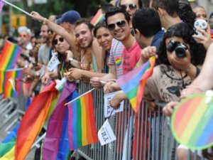 Hollanda, eşcinsel evlilik için liderliği üstlenecekler!