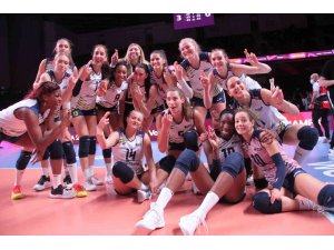 Dünya FIVB Kadınlar Dünya Kulüpler Şampiyonası: Imoco Volley: 3 - Fenerbahçe Opet: 0