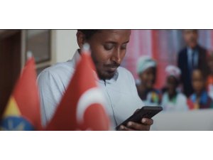 Türkiye’den mezun Etiyopyalı Muhammed ülkesinin en kaliteli boya fabrikalarından birini yönetiyor