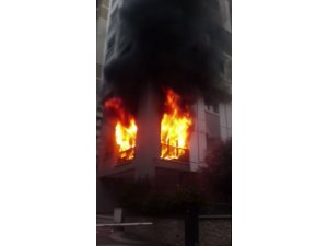 Kadıköy’de yanan evde mahsur kalan kadın hayatını kaybetti