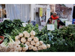 Sağlıklı gıdanın adresi, Kuşadası yerel üretici pazarı
