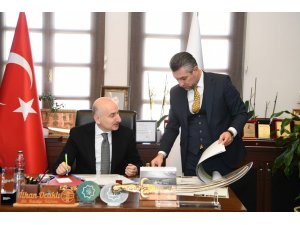 Bakan Adil Karaismailoğlu, Başkan Ocaklı’yı makamında ziyaret etti
