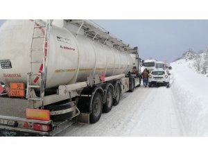 Bolu’da arıza yapan ağır tonajlı araçlar ulaşımı aksatıyor