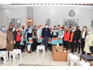 Erzurum’da ‘üreten özel çocuklar mutlu kafe’ açıldı