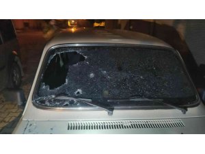 Park halindeki otomobile silahlı saldırı