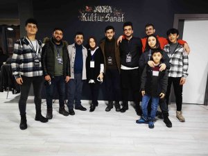 Vanlı fenomen takipçileri ile buluştu