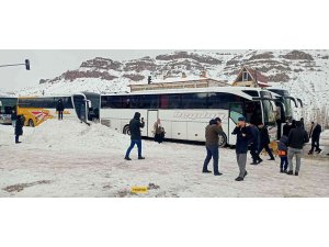 Malatya-Kayseri yolu ulaşıma kapatıldı