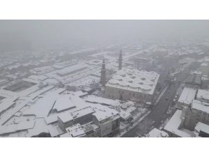 Bursa’daki yoğun kar yağışı havadan görüntülendi