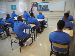Ceza infaz kurumlarındaki ’Adalet Mesleki Eğitim Merkezleri’ hükümlülere yeni kapılar açıyor