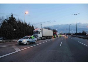 TEM Otoyolu İstanbul istikameti trafiğe kapatıldı
