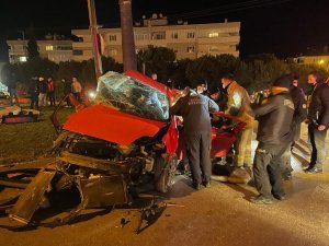 Bursa’da kırmızı ışık faciası: 3 ölü... Kaza anı kamerada