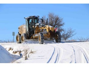 Elazığ’da kar nedeniyle 531 köy yolu ulaşıma kapalı