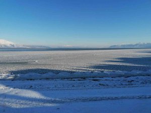 Türkiye’nin 4. büyük gölü Eğirdir buz tuttu