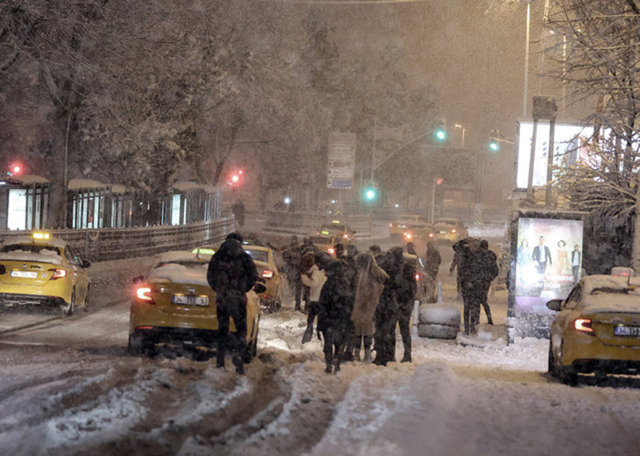 Kar bitmeden geri dönüyor...İstanbul için iki ayrı kritik tarih verildi