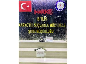 Bitlis’te 3 kilo 50 gram metanfetamin ele geçirildi