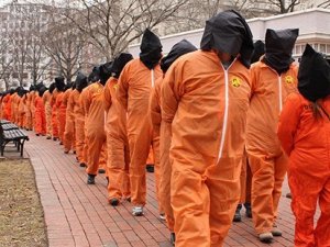 Guantanamo Hapishanesi'nde korkunç işkence