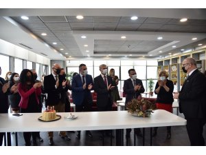 Başkan Ergün’e doğum günü kutlamalı karşılama