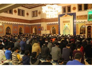 Ağrı’da iki yılın ardından ilk teravih heyecanı